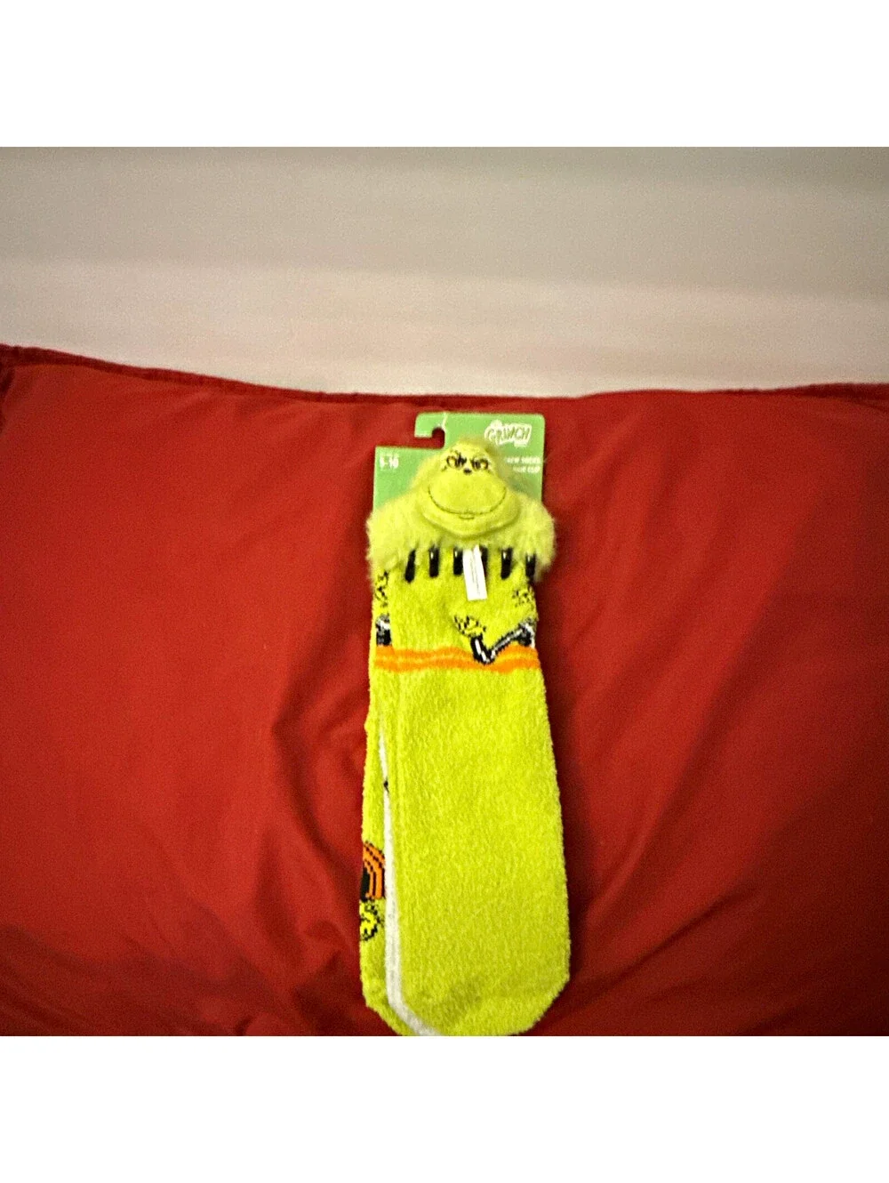 Bioworld Grinch Green Fuzzy Crew Socks Size 9-11, 1 Pair Breathable Polyester